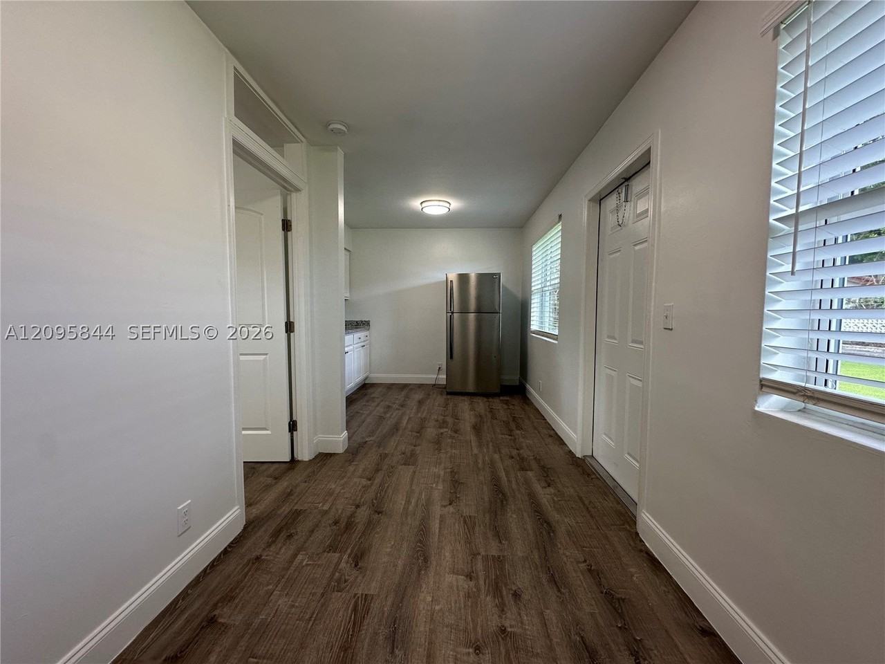 2309 Madison St #8 - Photo 6 of 18