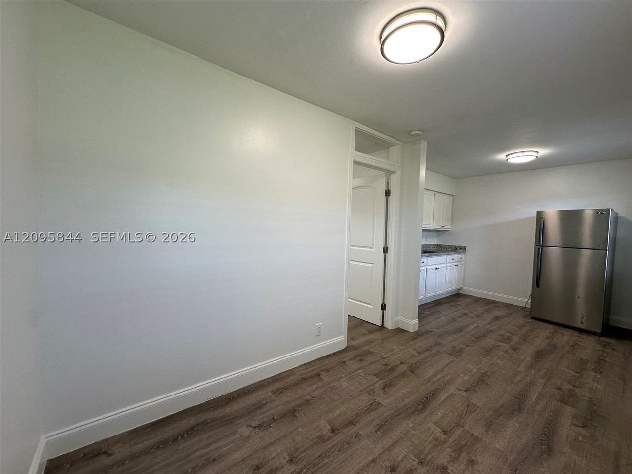 2309 Madison St #8 - Photo 7 of 18