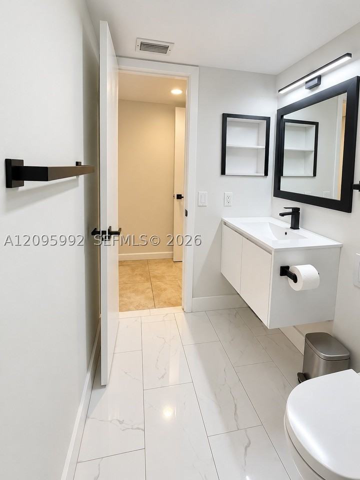 18870 Nw 57th Ave #202 - Photo 5 of 22