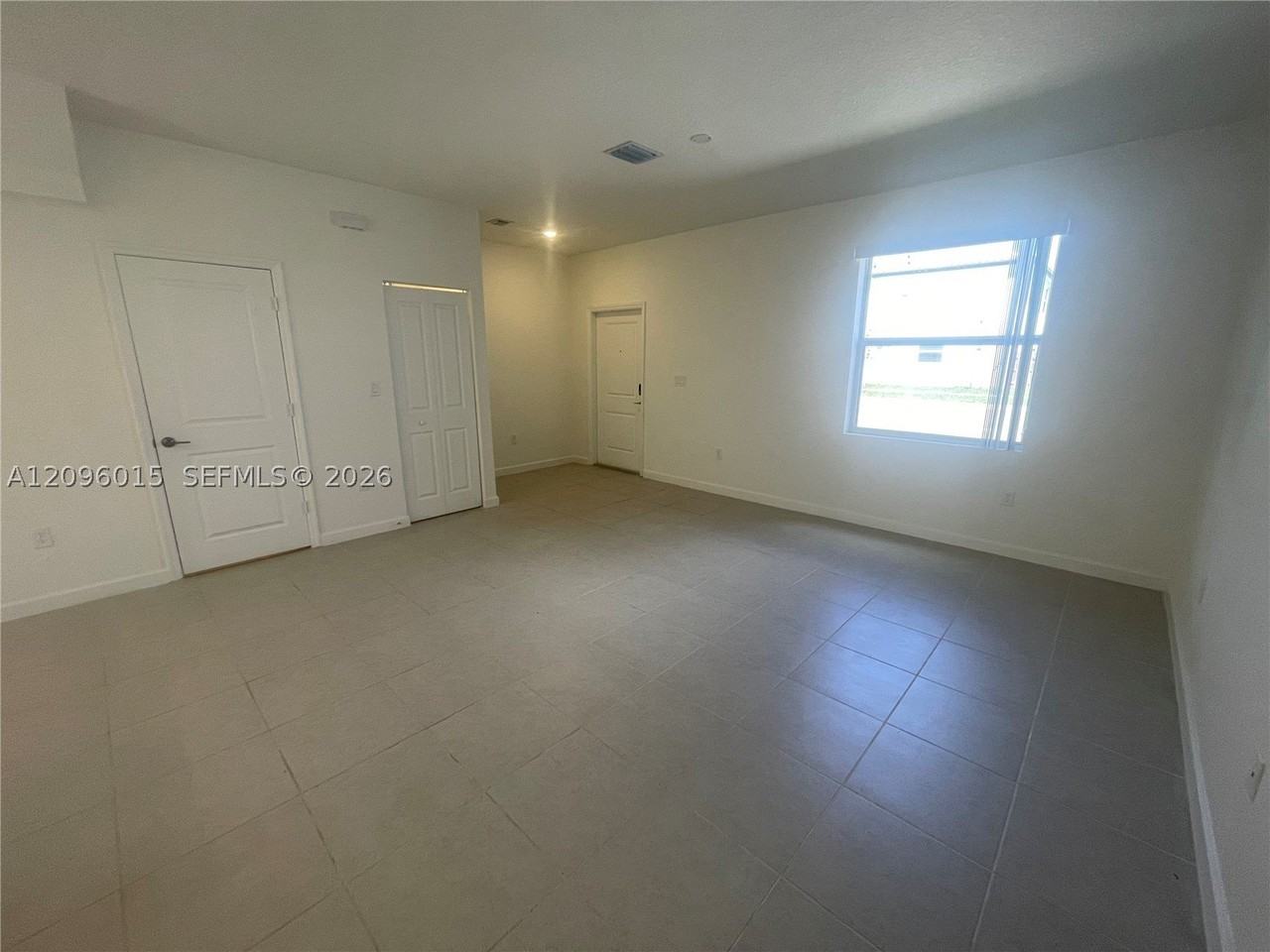 1111 Se 2nd St #1111 - Photo 3 of 26