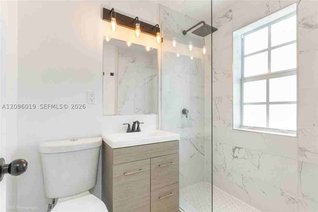 1945 Marseille Dr #4 - Photo 6 of 11