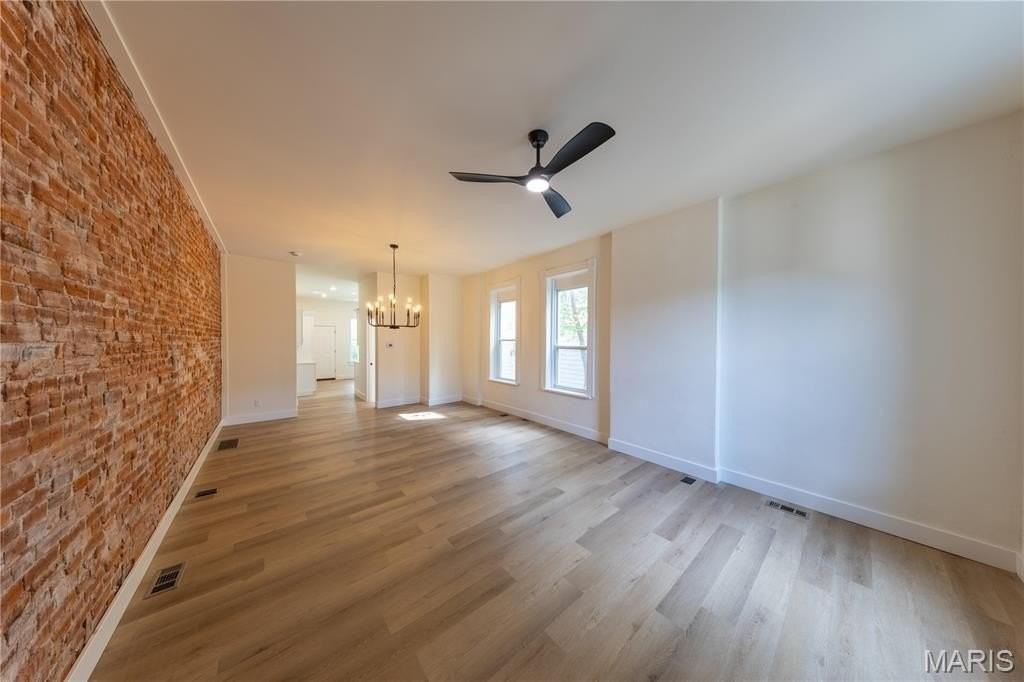 4431 Norfolk Ave - Photo 5 of 23