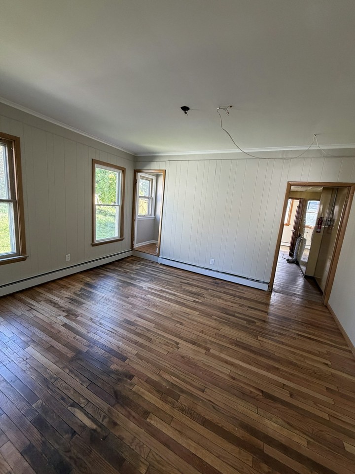 725 Wheeler Avenue, Unit Rear Right - Photo 2 of 31