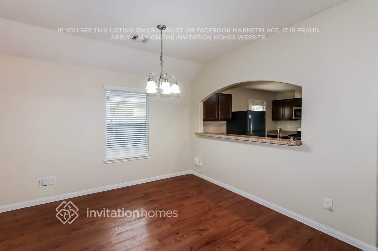 18802 Dennington Dr - Photo 6 of 17