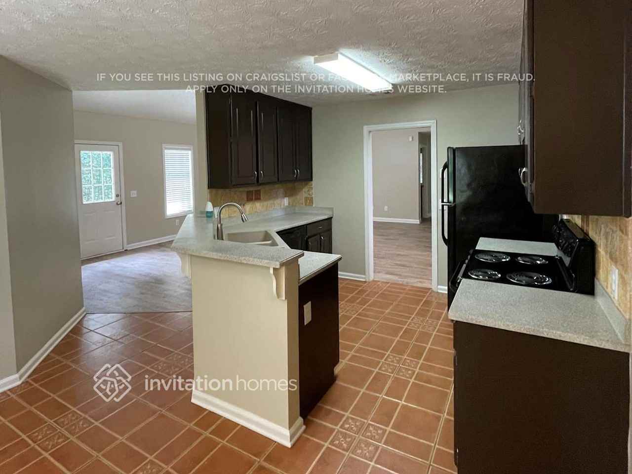 3715 Biltmore Oaks Dr - Photo 5 of 13