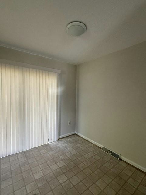 5826 Raiford Circle, Unit B - Photo 4 of 14