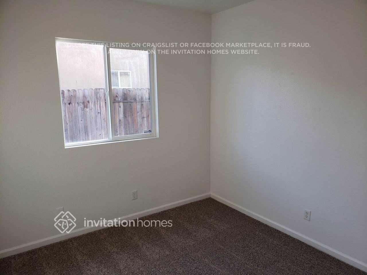 2232 Roberta Ave - Photo 6 of 10