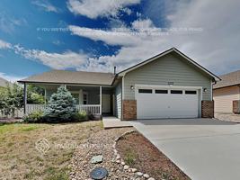 featured image of 3337 Grenache St