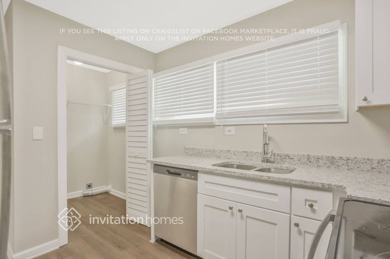 1127 Canal St - Photo 5 of 26