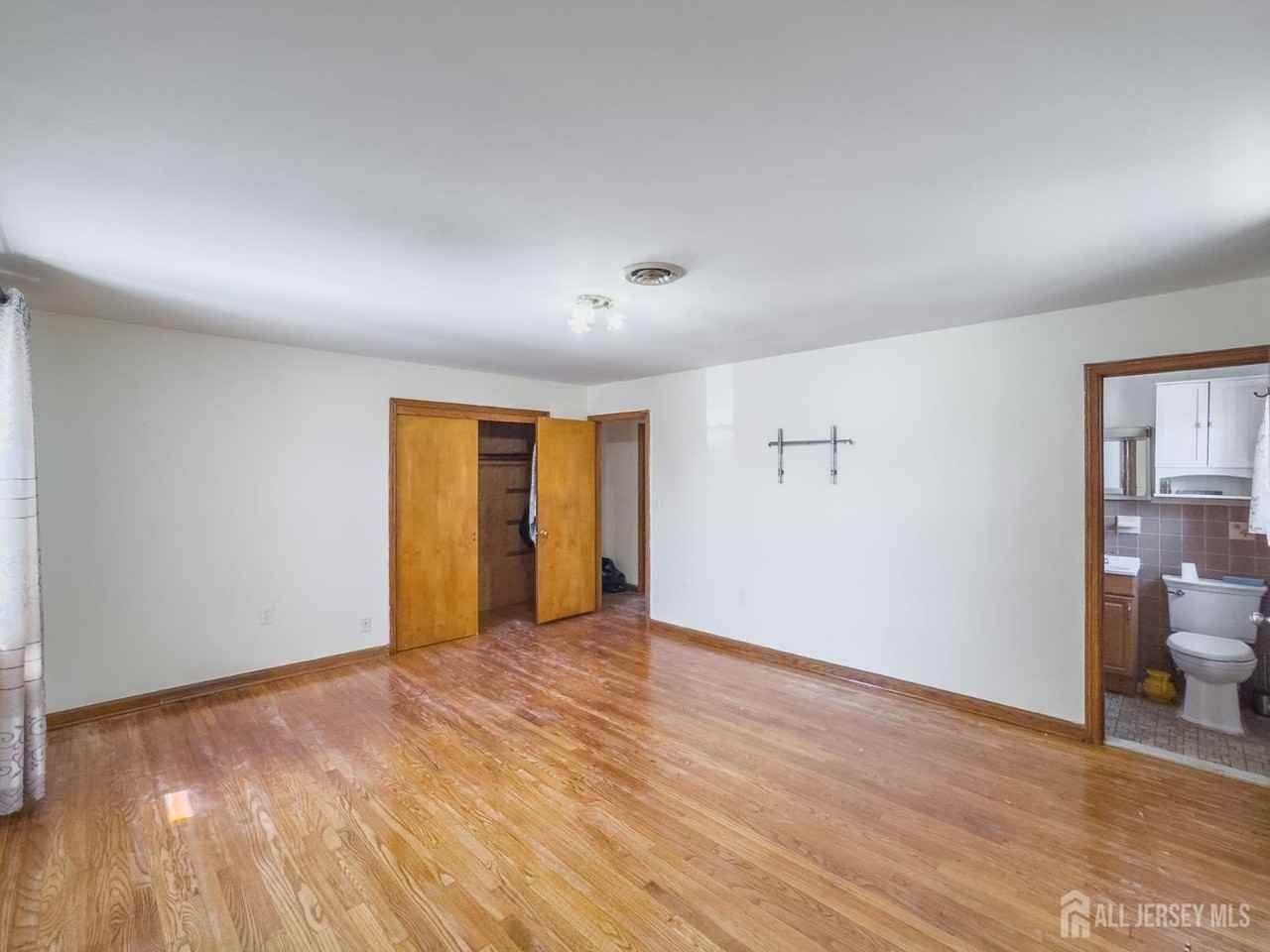 19 Holmes St - Photo 5 of 9