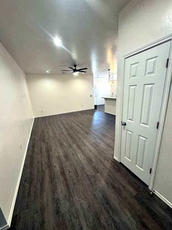605 Audrey Dr #1 - Photo 2 of 24
