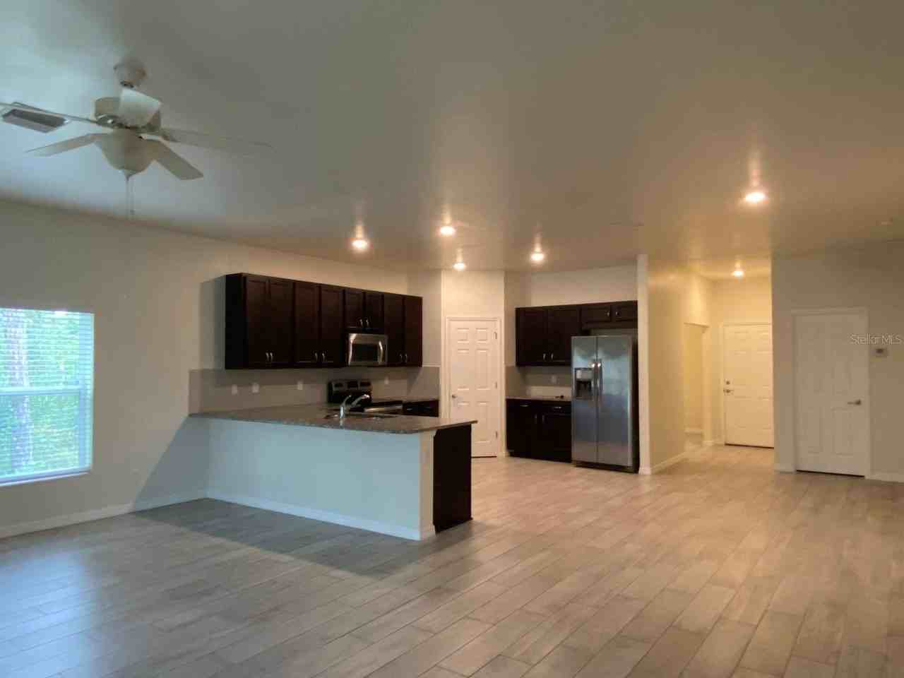 203 Jennifer Dr - Photo 2 of 13