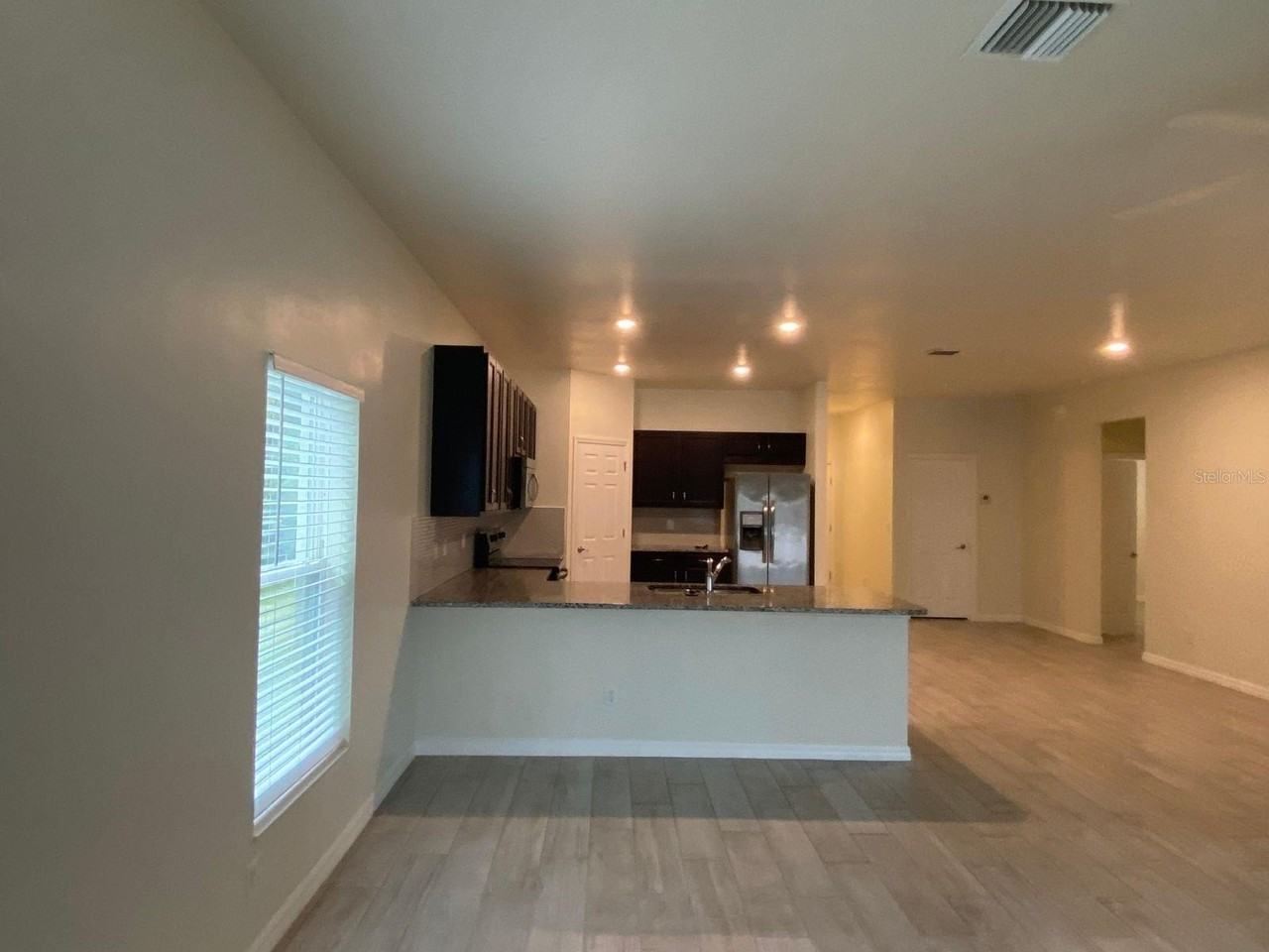 203 Jennifer Dr - Photo 5 of 13