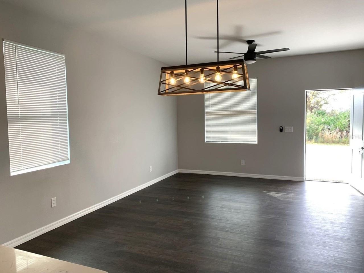 10366 Kidron Ave - Photo 2 of 13