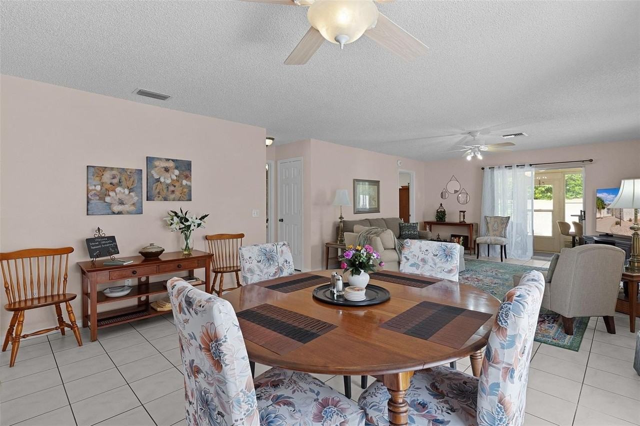 1330 Lajolla Cir - Photo 4 of 22