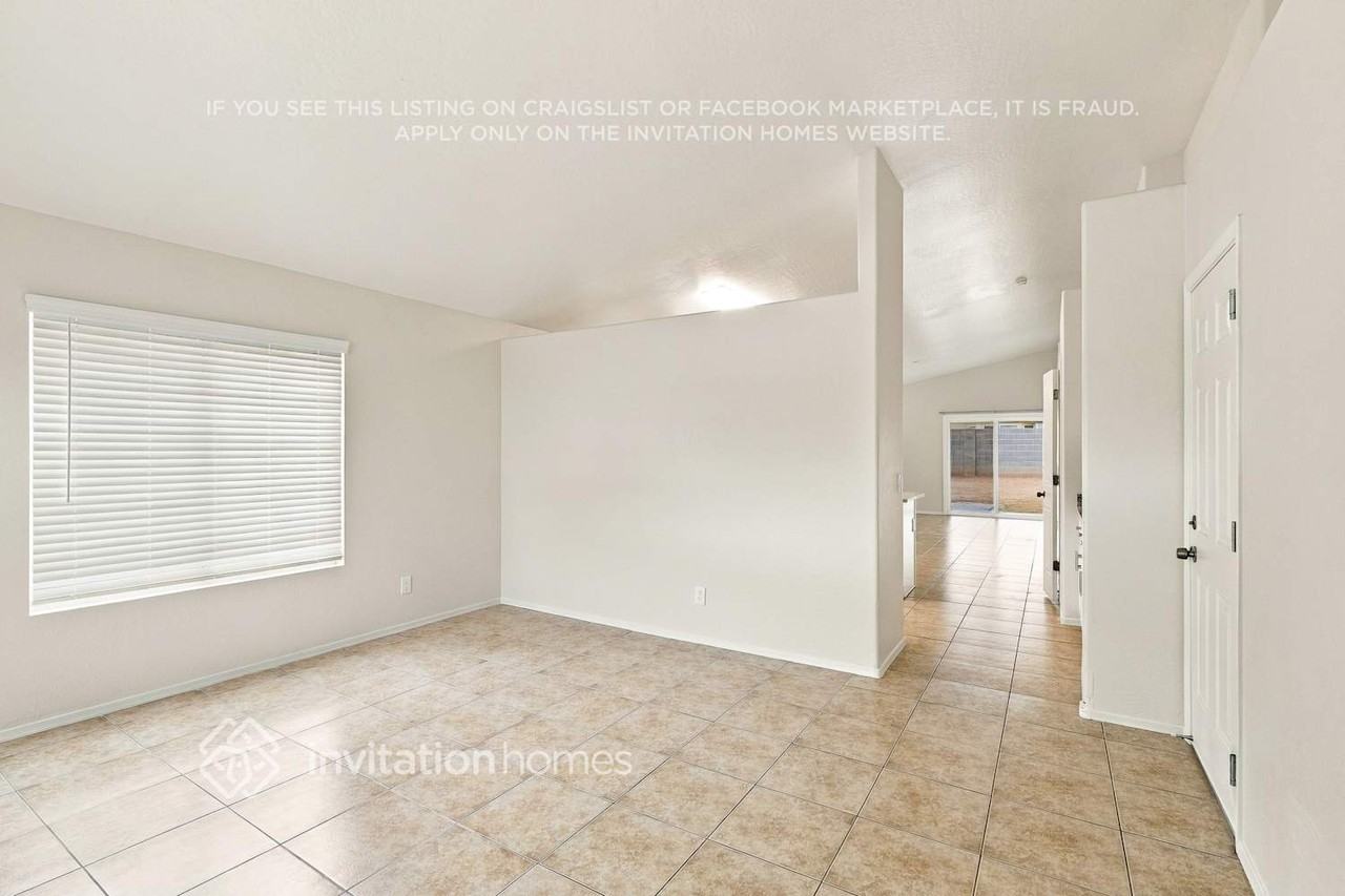 2745 W Pecan Rd - Photo 3 of 17