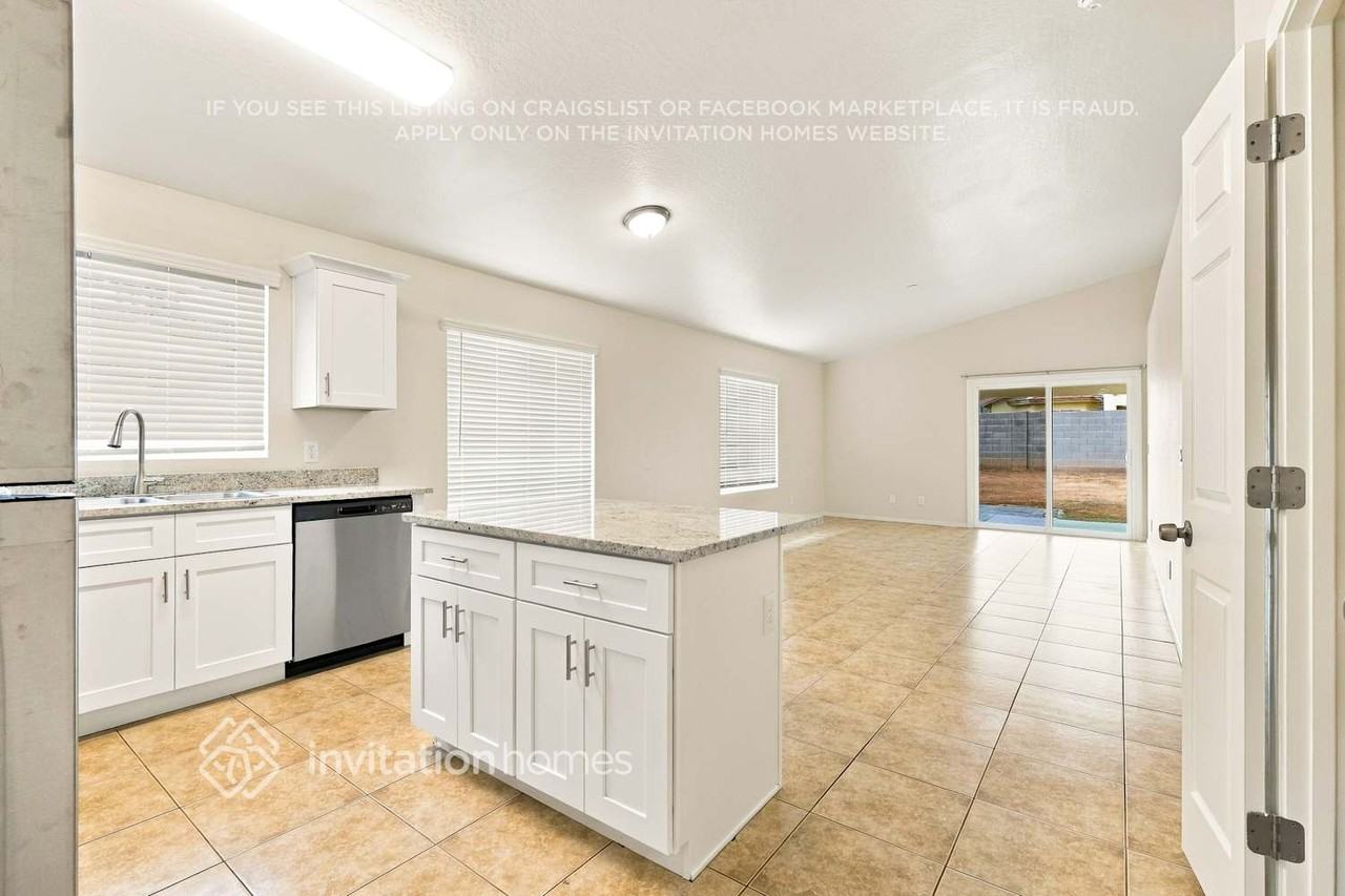 2745 W Pecan Rd - Photo 4 of 17