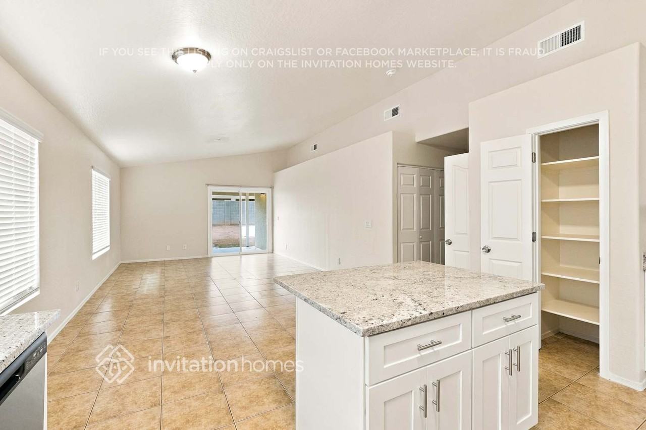 2745 W Pecan Rd - Photo 5 of 17