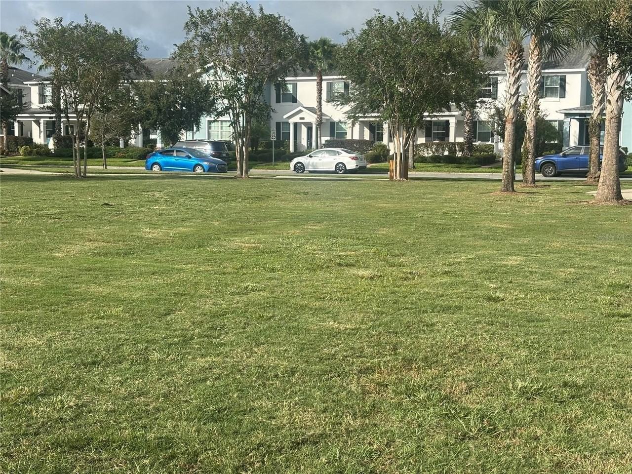 11761 Fiction Ave - Photo 2 of 20
