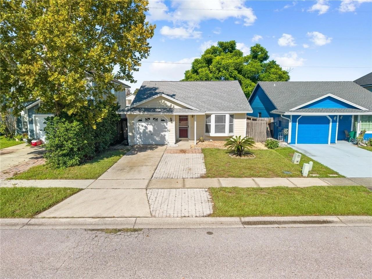 1094 Martin Blvd - Photo 2 of 46