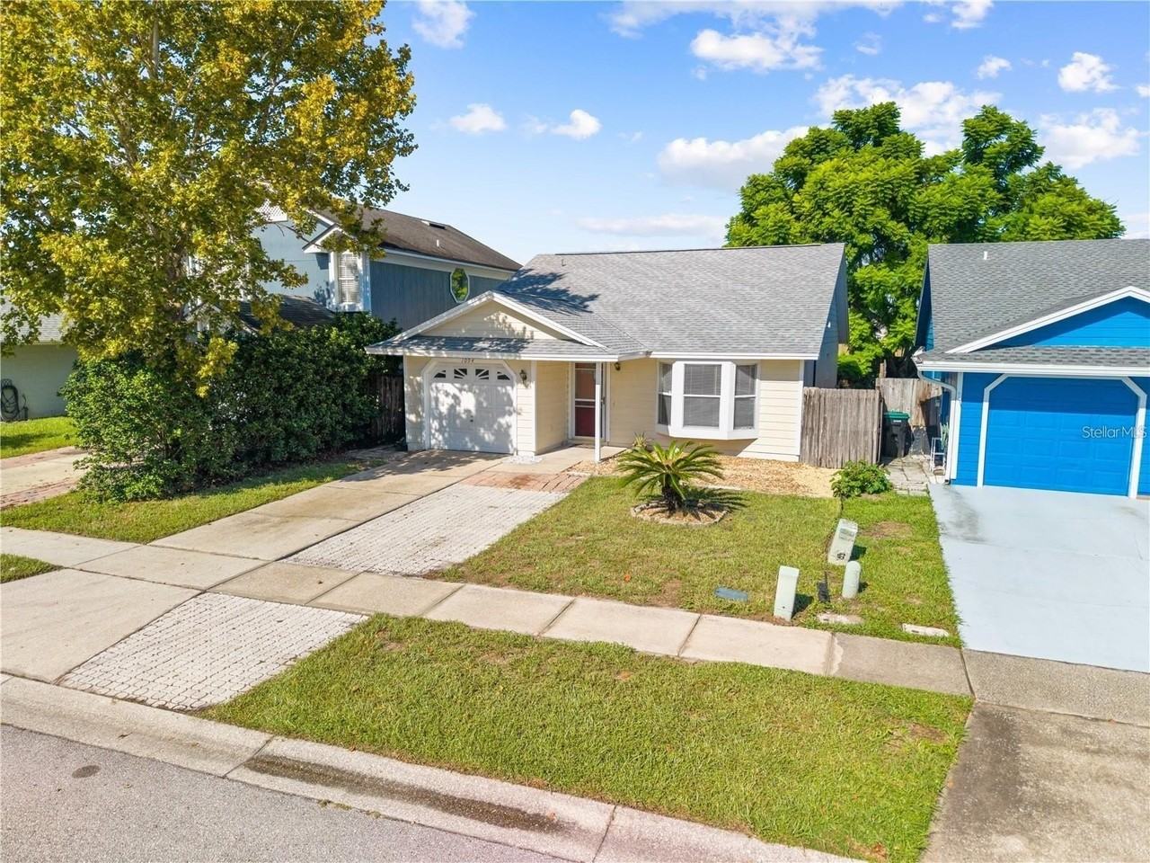 1094 Martin Blvd - Photo 4 of 46