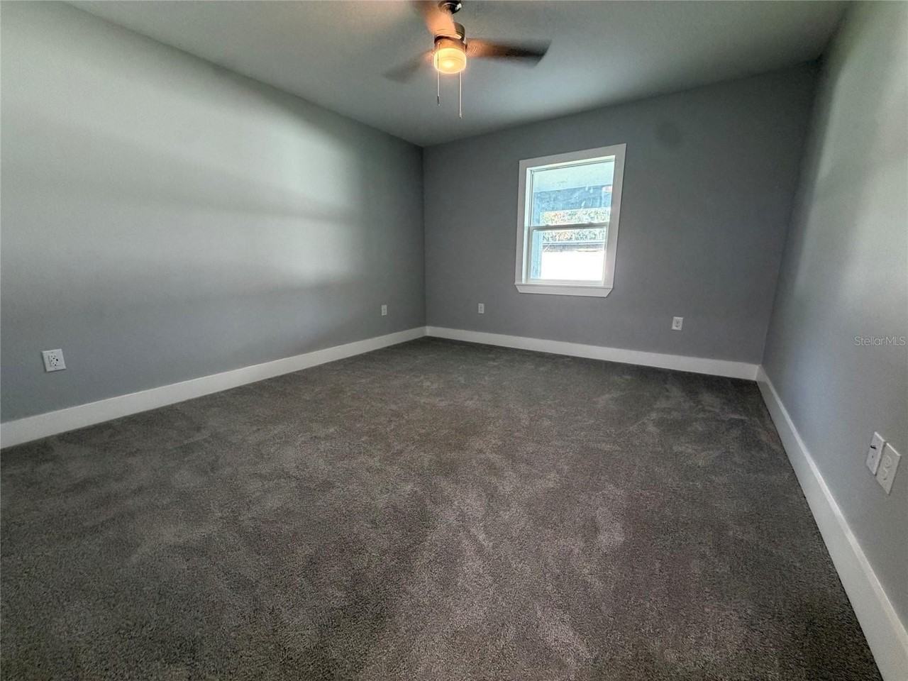 11734 Orange Ct - Photo 7 of 18