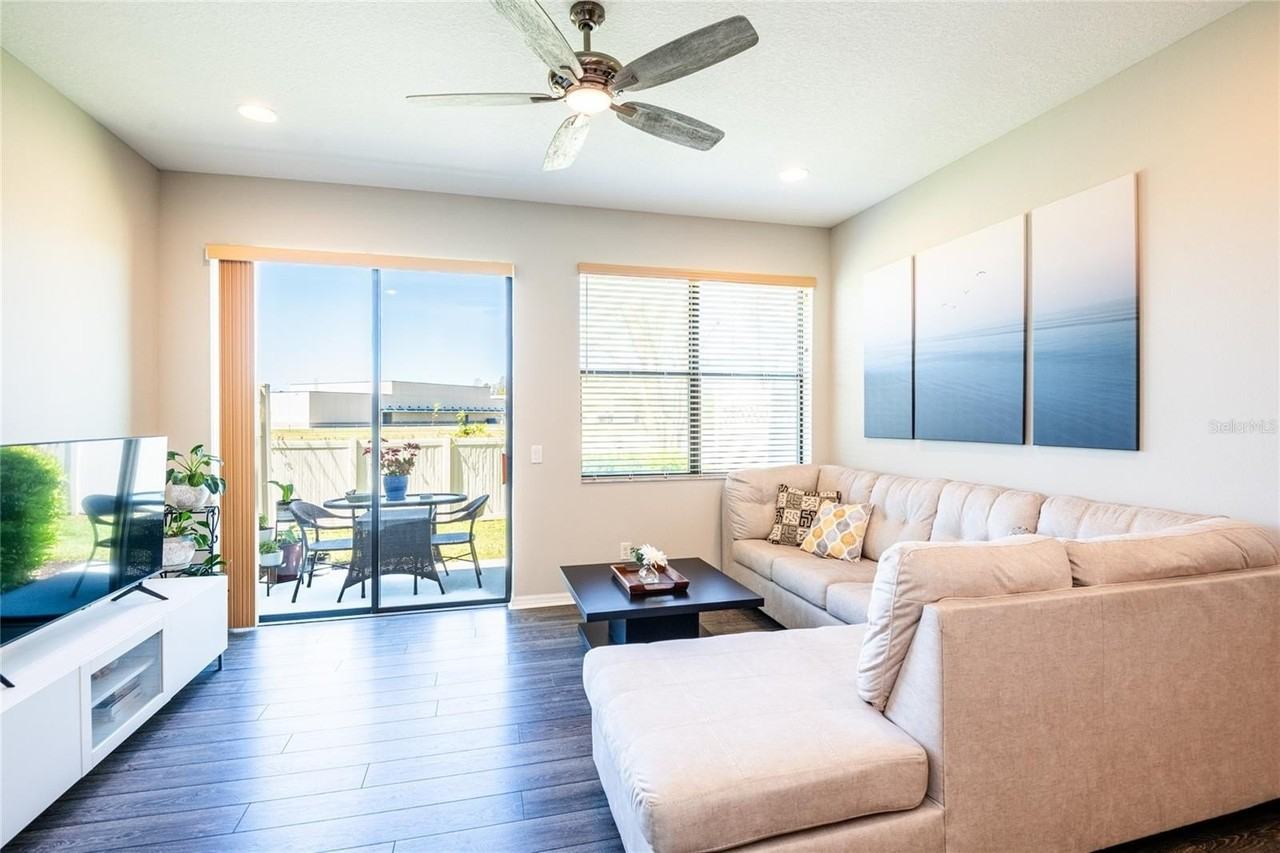 11648 Crowned Sparrow Ln - Photo 3 of 42