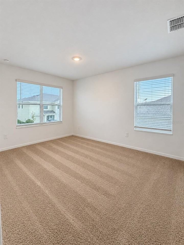 17600 Spanish Oak Loop - Photo 5 of 13