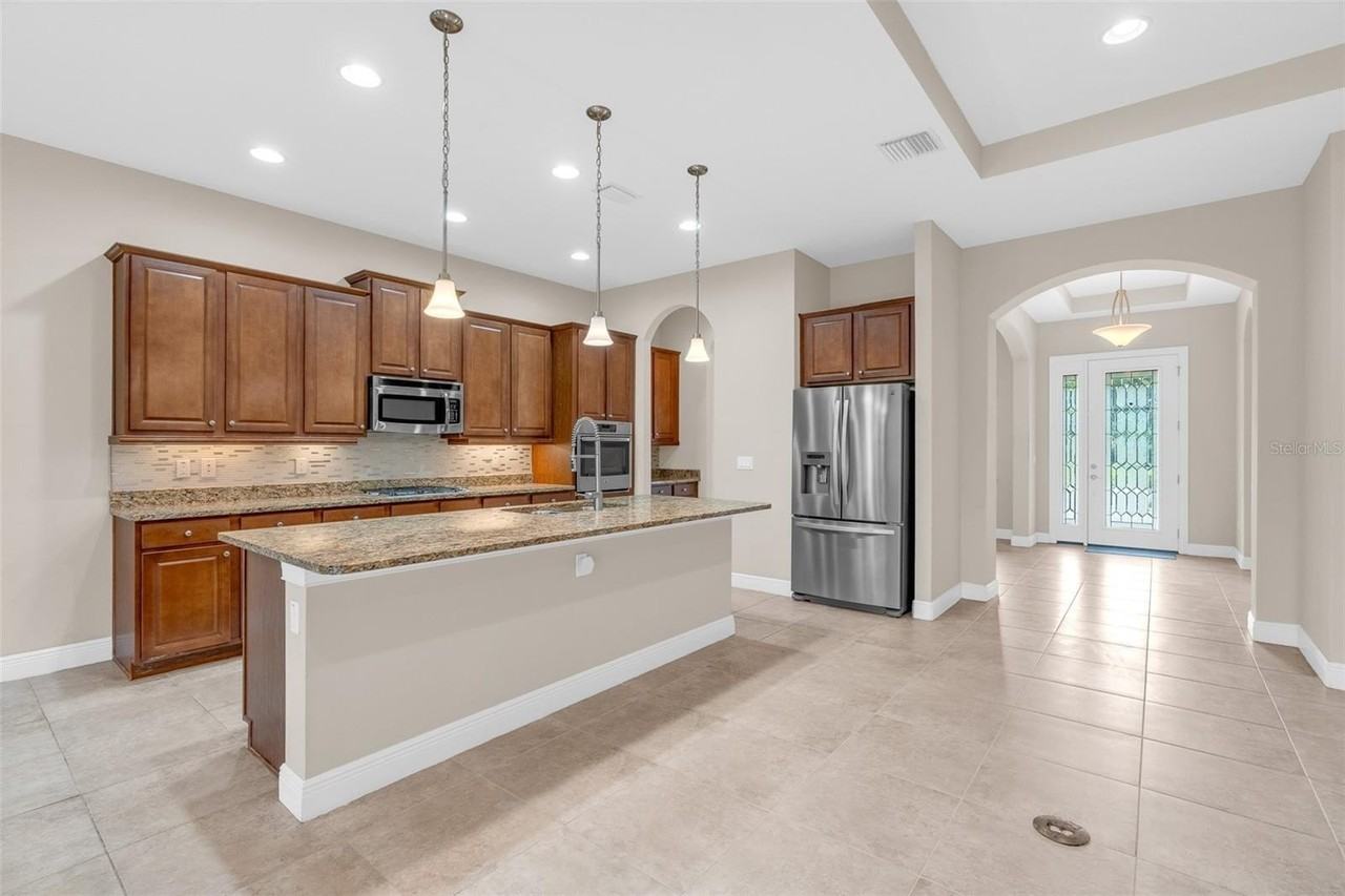 903 Victoria Hills Dr S - Photo 5 of 31