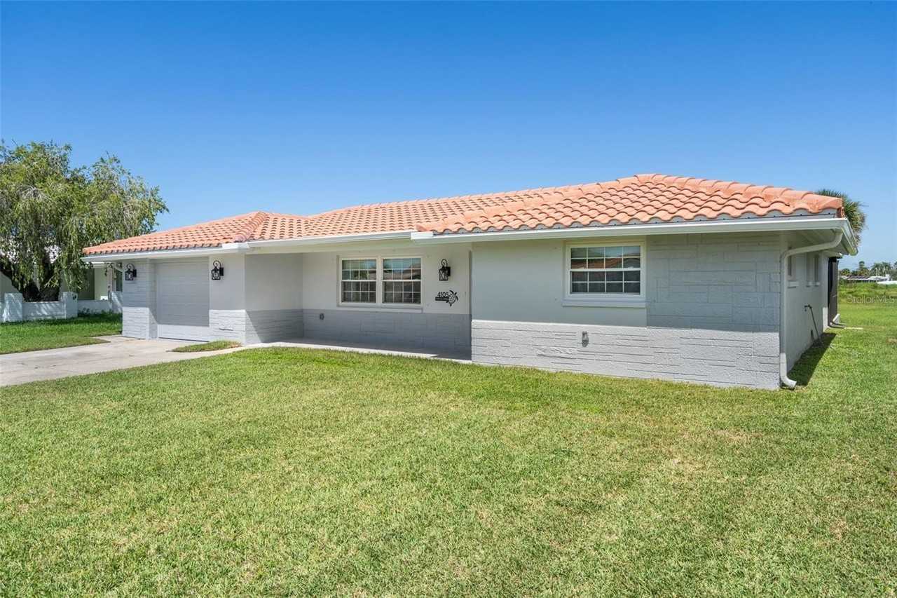 4105 Topsail Trl - Photo 3 of 50
