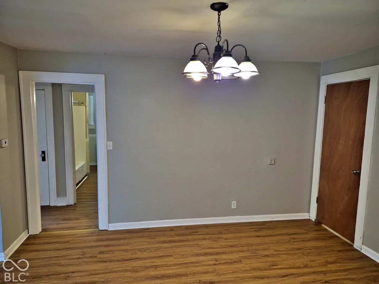 1745 N Lesley Ave - Photo 7 of 26