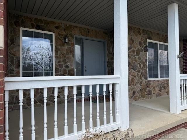 54729 Darby St - Photo 2 of 5