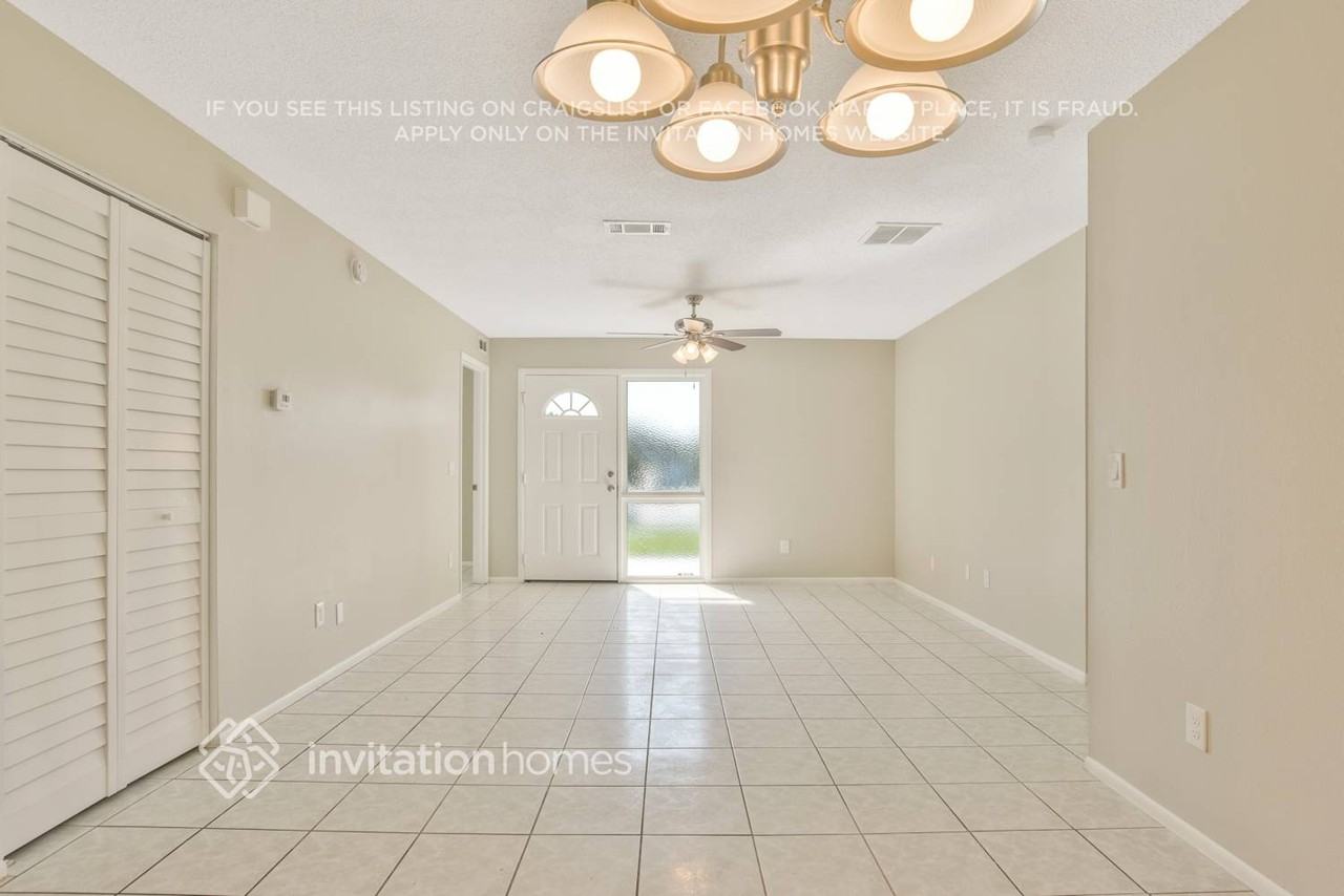 12208 Florida Woods Ln - Photo 7 of 23
