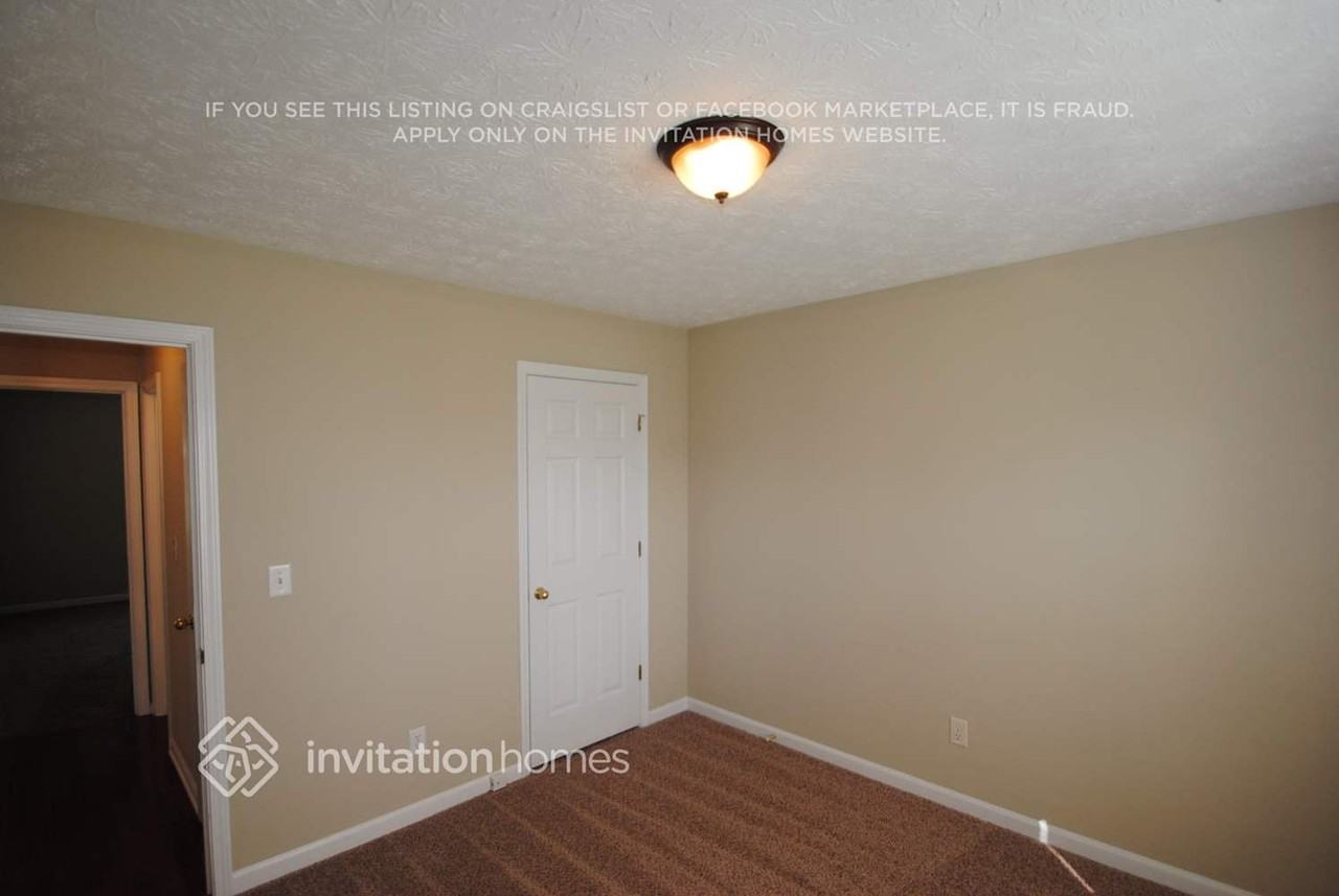 1009 Boardwalk Dr - Photo 6 of 9