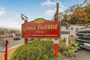 featured image of 2035 Central Park Ave #2M