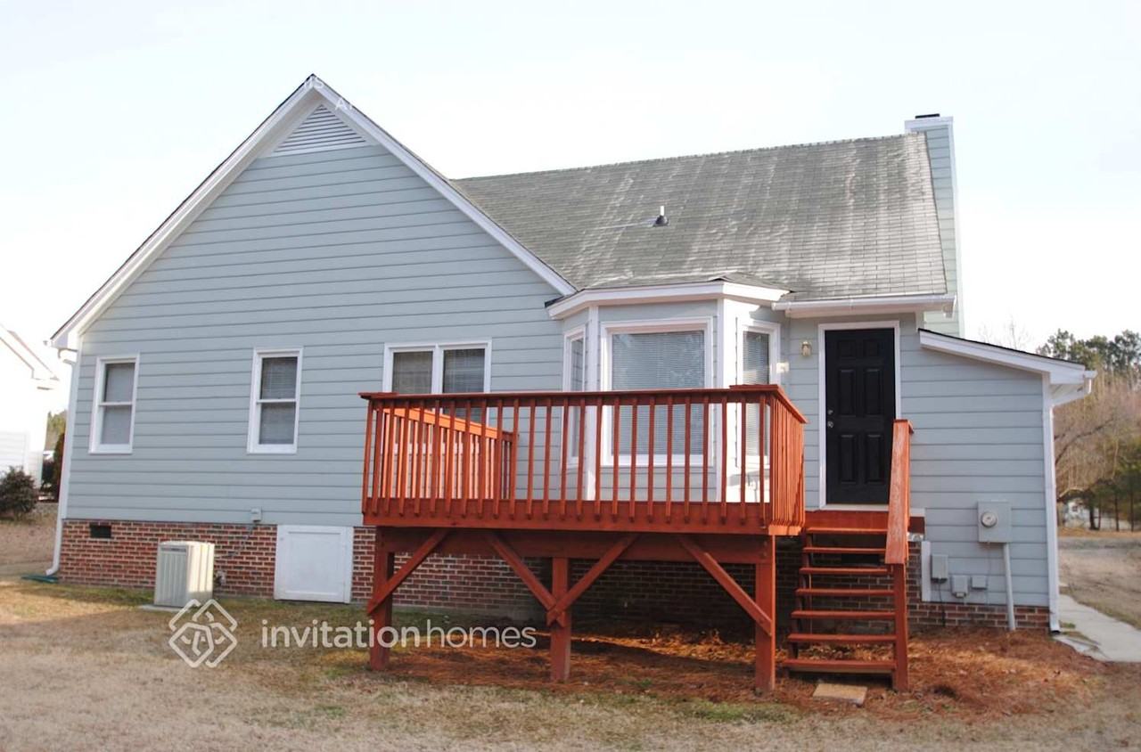 2717 Thurrock Dr - Photo 3 of 5