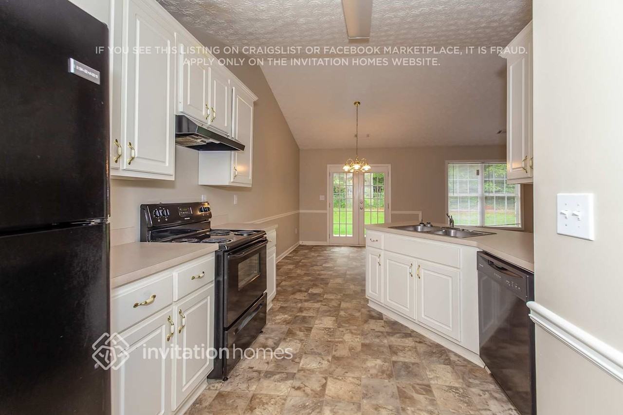 155 Crooked Creek Dr - Photo 4 of 14