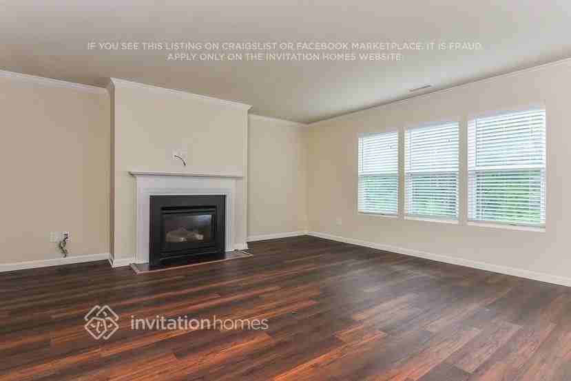 251 Chadford Pl - Photo 2 of 26