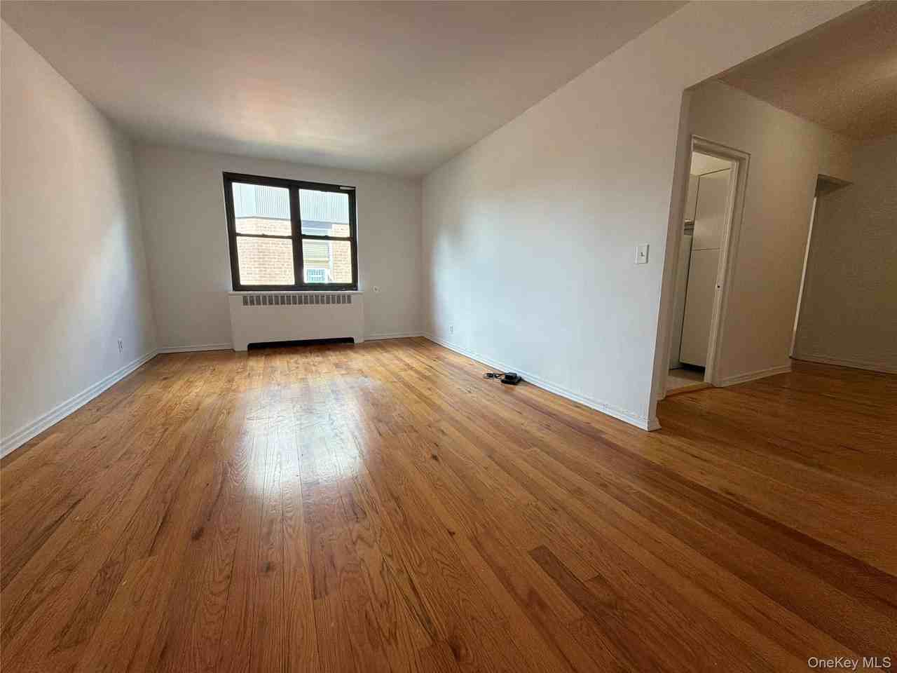 23 Schenck Ave #3AF - Photo 5 of 15