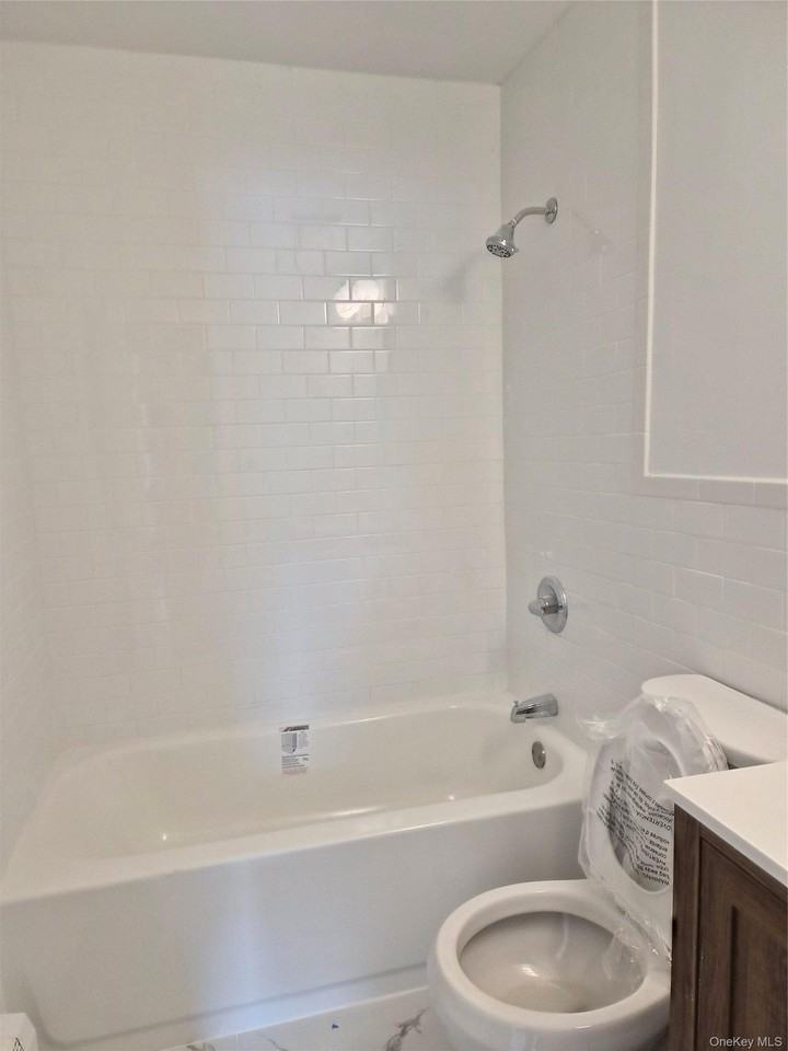 1828 Bell Blvd #1FL - Photo 4 of 8
