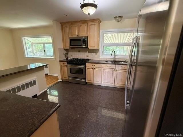 219 Willets Ln - Photo 5 of 25