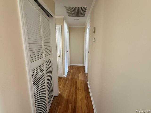 219 Willets Ln - Photo 7 of 25