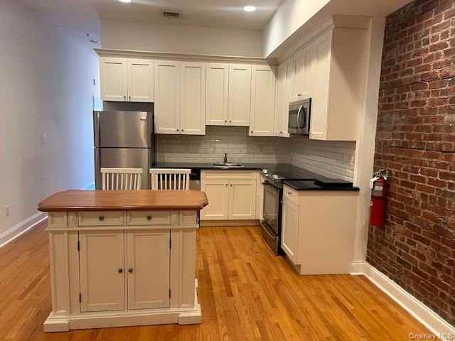 276 Main St #2F - Photo 3 of 11