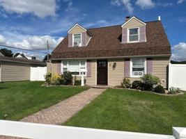 featured image of 2 Rope Ln