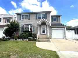 featured image of 2817 Clubhouse Rd