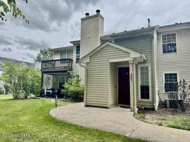 401 Yorkshire Pl - Photo 2 of 23
