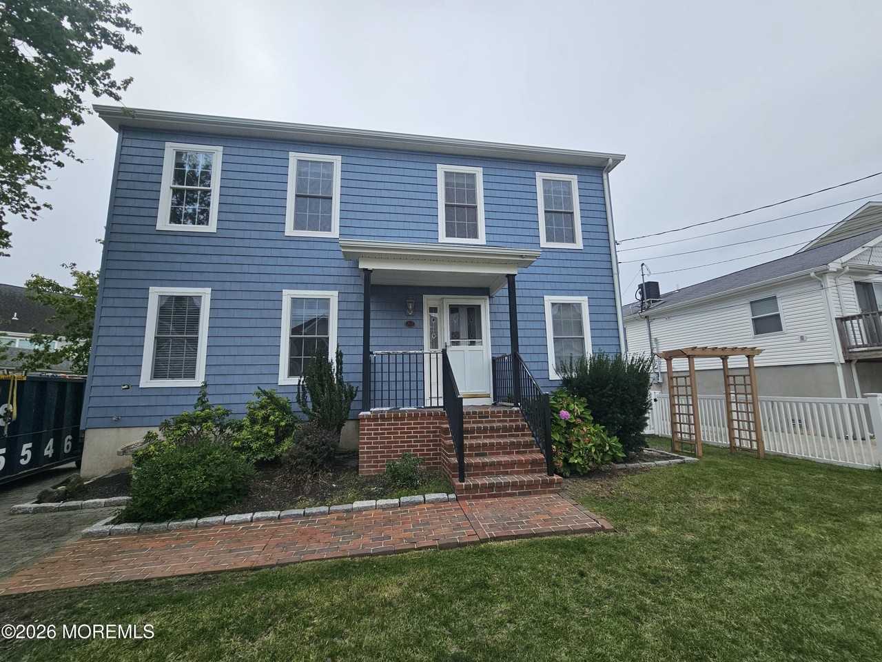 262 Evergreen Dr - Photo 2 of 10