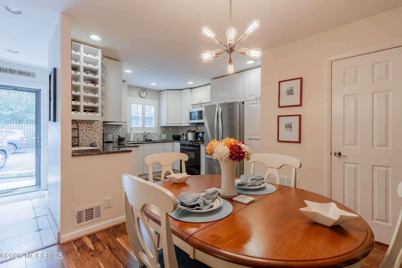 321 Spring St #12 - Photo 5 of 26
