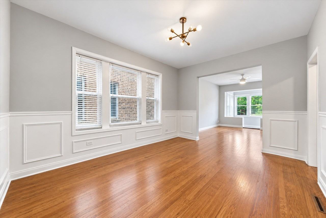 5039 W Cullom Ave #2 - Photo 6 of 15