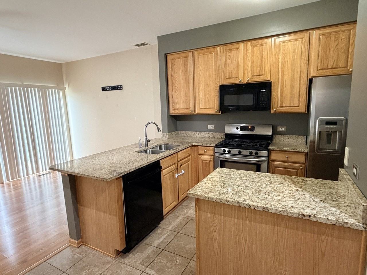 3400 Blue Ridge Dr - Photo 5 of 14